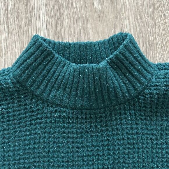Hollister Cropped Sweater - Picture 7 of 9